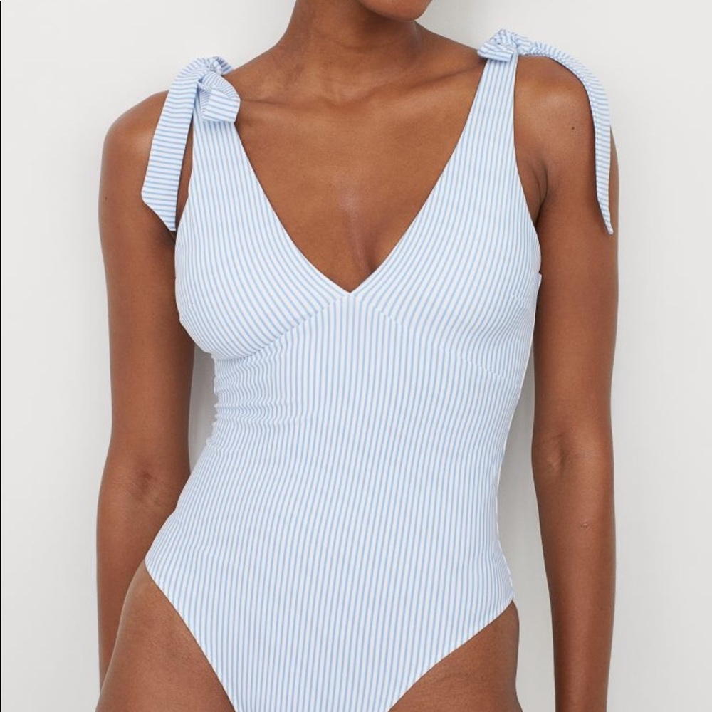NWT H&M STRIPED TIE SHOULDER ONE PIECE SWIMSUIT
